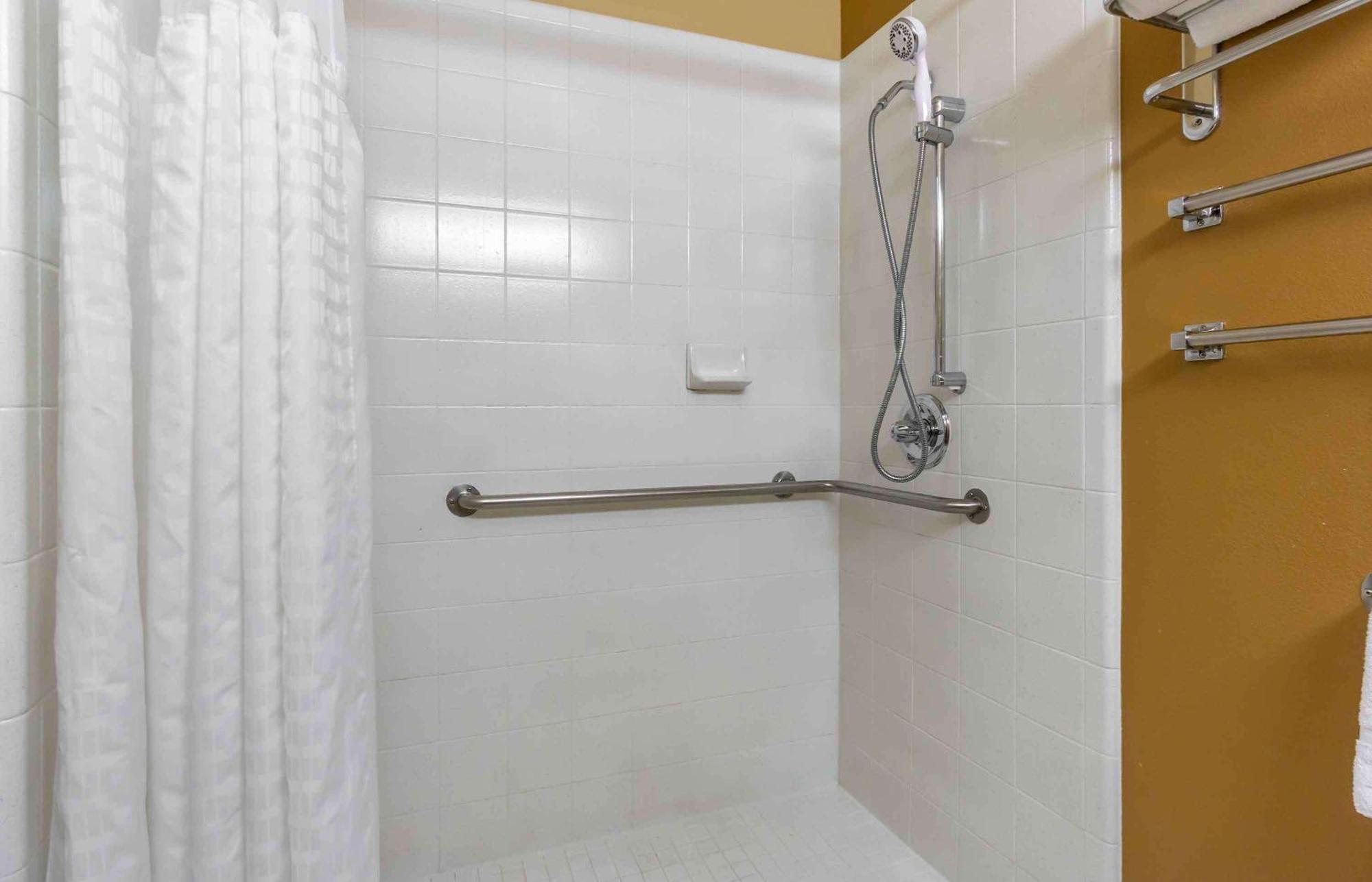 Extended Stay America Suites - Seattle - Bellevue - Factoria Bagian luar foto